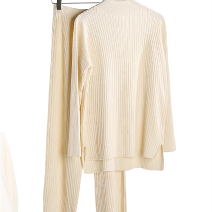 Women’s Knit Turtleneck Tracksuit Set