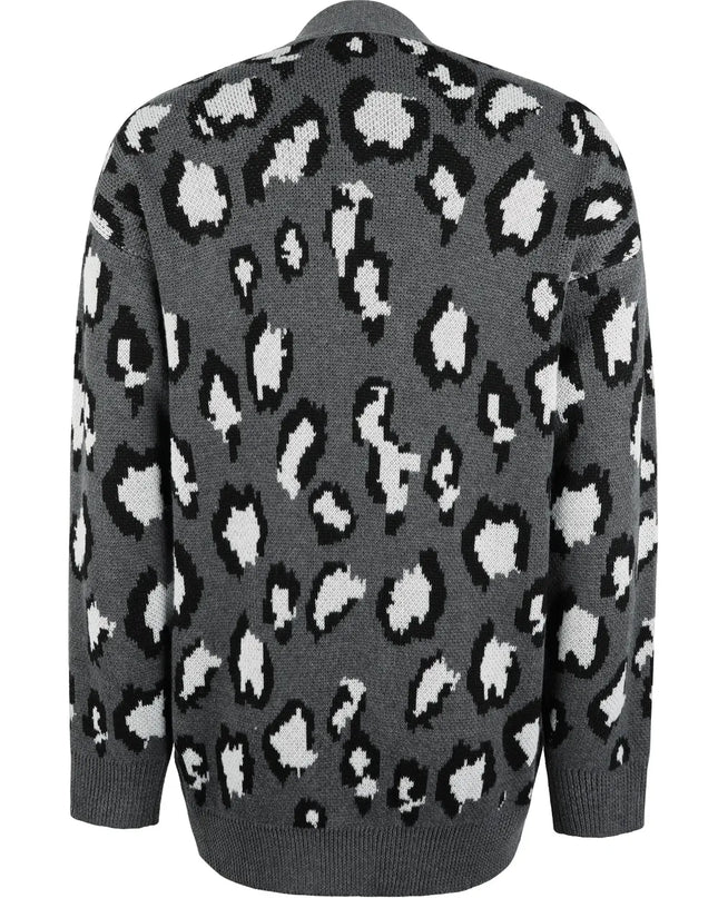 08209609-f0f3-4675-91ef-bf8be21b9a36-Max