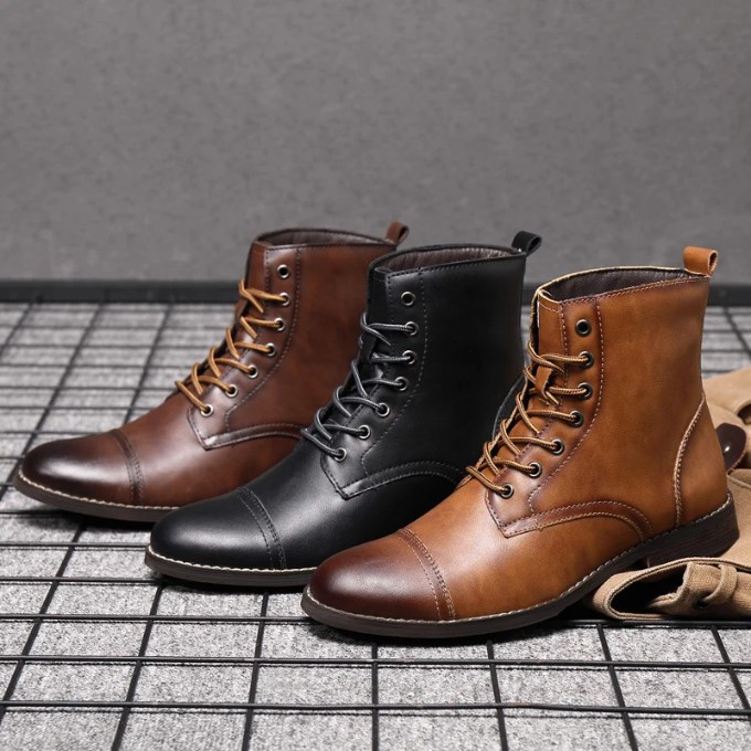 Men’s Leather Vintage Boots – Polished Everyday Style