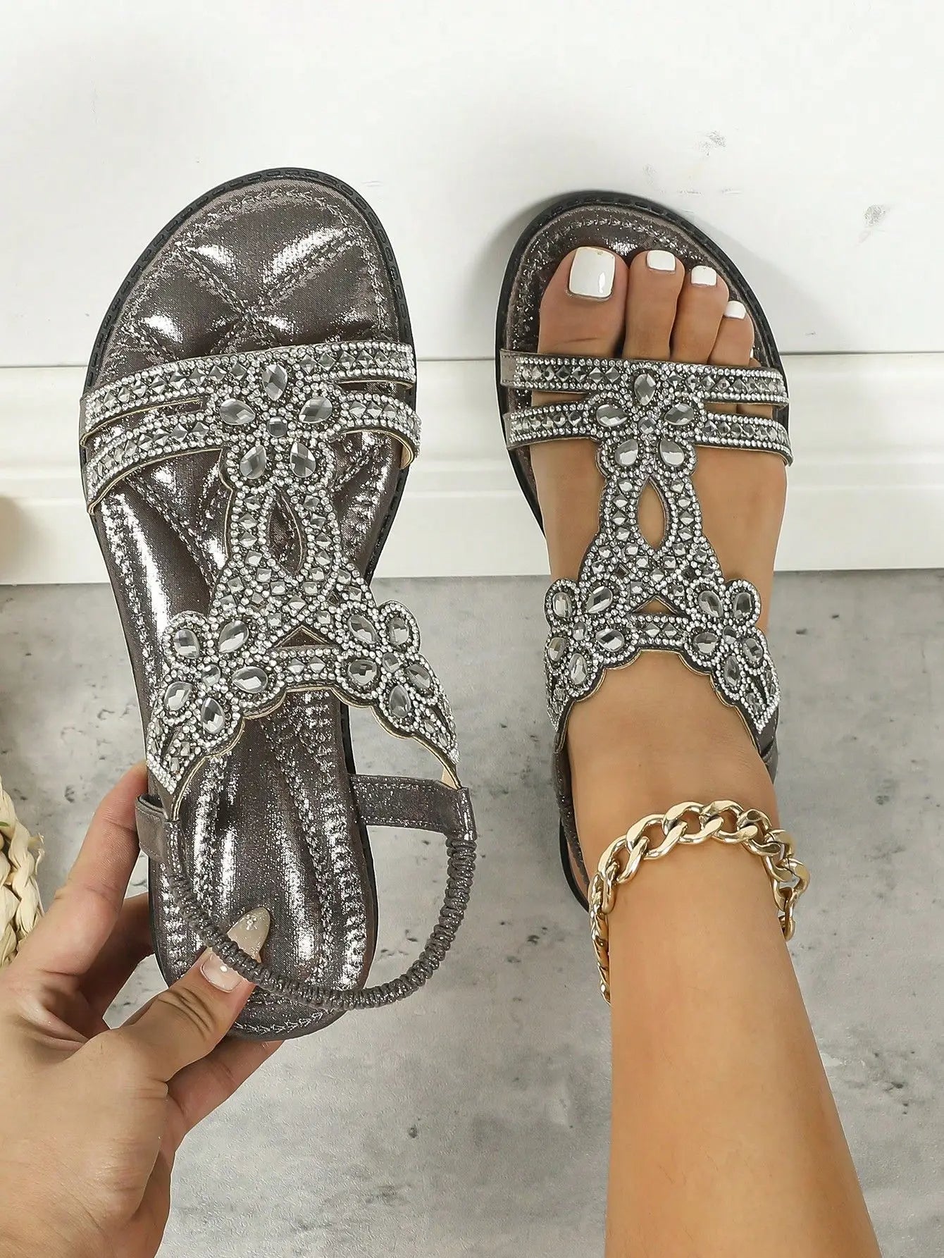 Bohemian Rhinestone Flat Sandals – Comfortable Summer T-Strap for Women