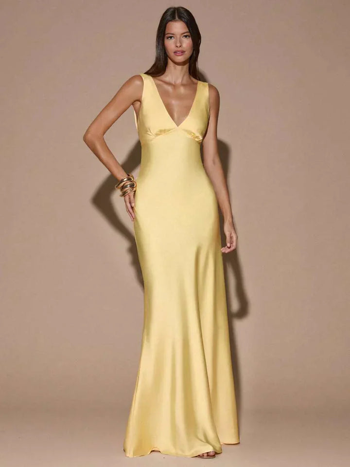 Isadoral | V-Neck Backless Maxi Evening Dress