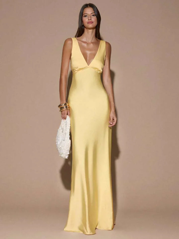 Isadoral | V-Neck Backless Maxi Evening Dress
