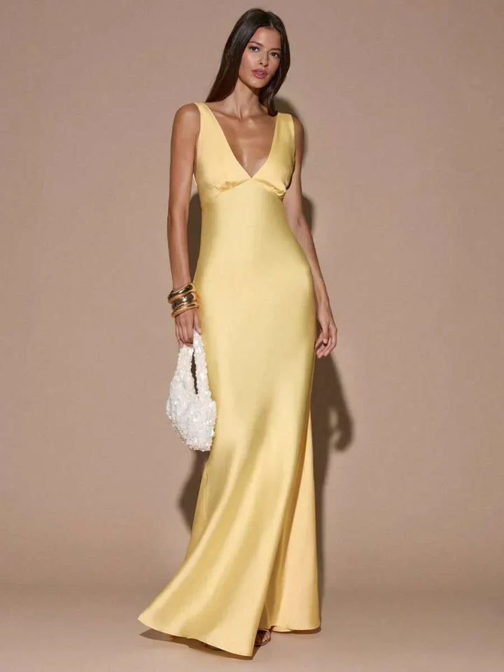 Isadoral | V-Neck Backless Maxi Evening Dress