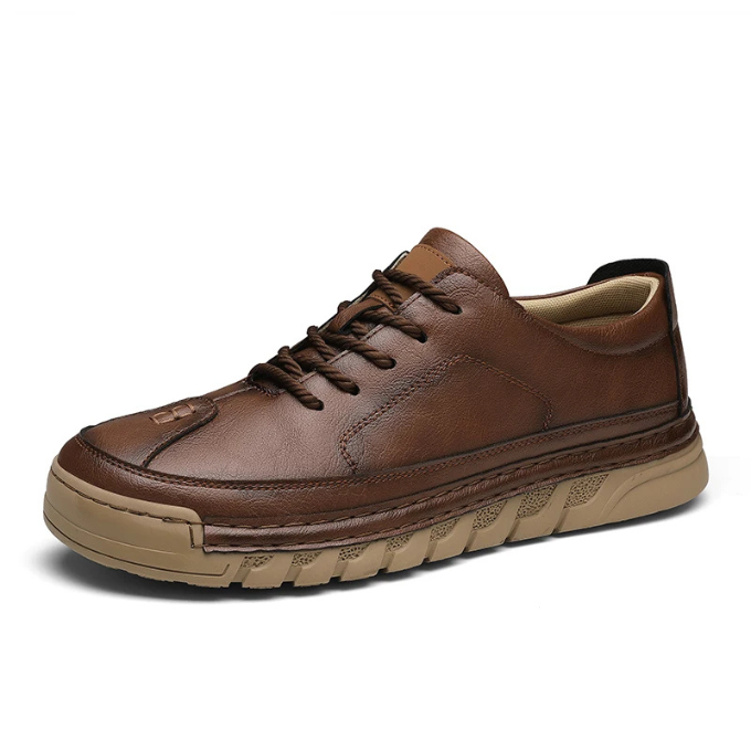 Men’s Leather Shoes – Lightweight Comfort & Grip