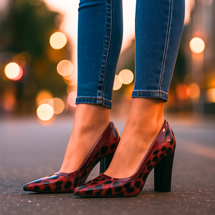 Women's Strappy Heels – Elegant Low Kitten Heel
