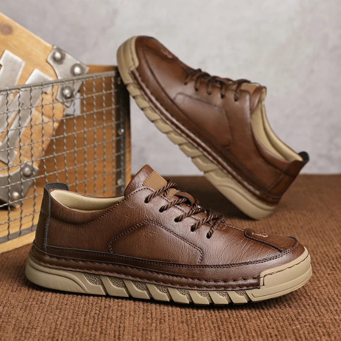 Men’s Leather Shoes – Lightweight Comfort & Grip