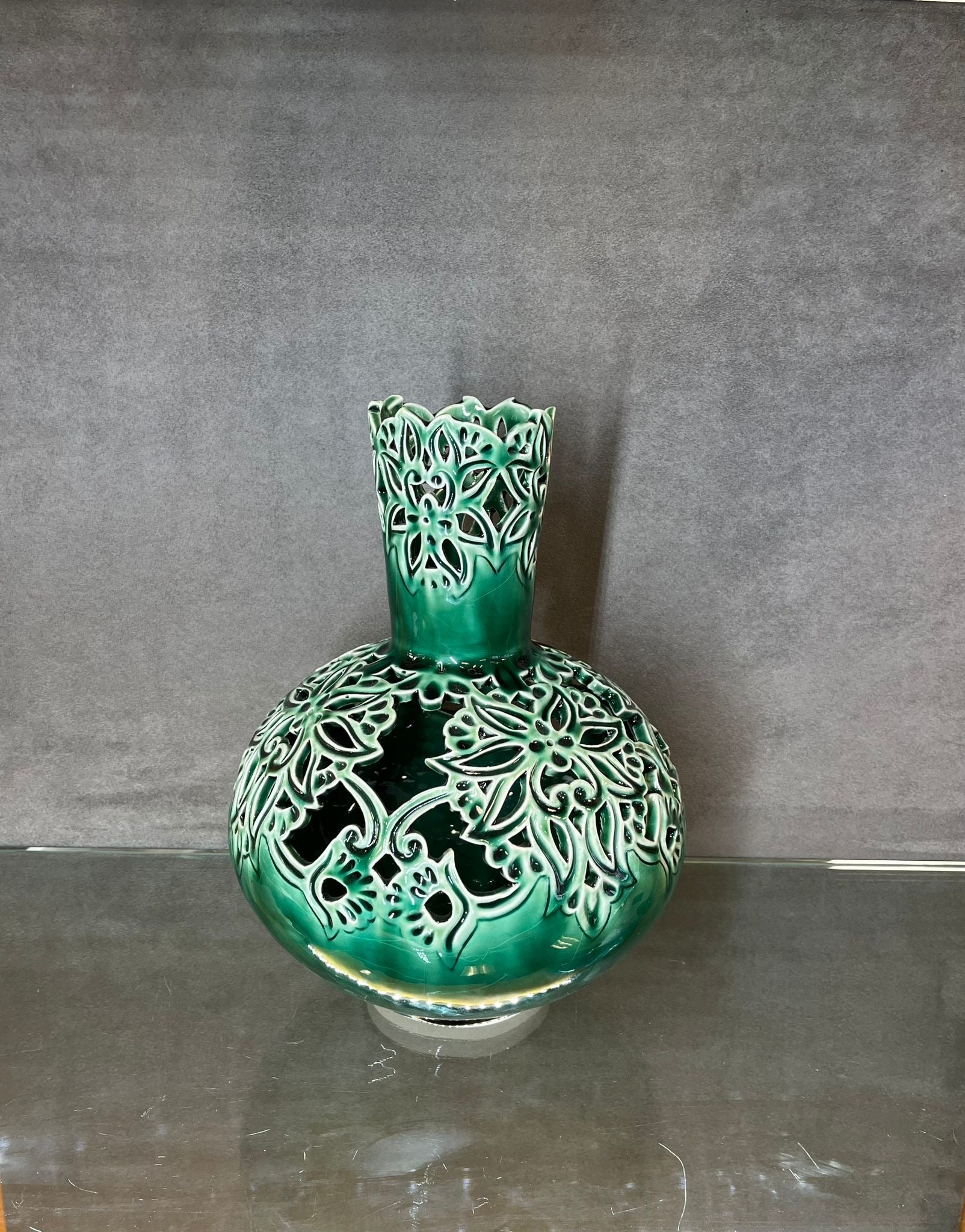 Glazed Green Flower Pot - HighTouch 
