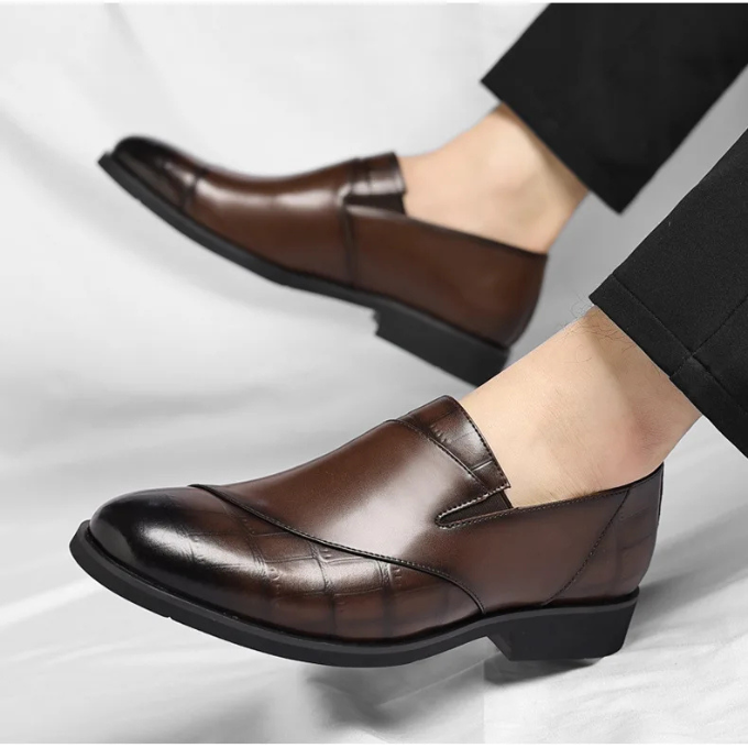 Men’s Leather Loafers – Glossy Slip-On Style