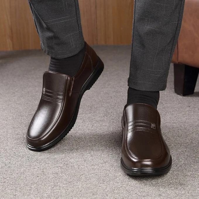 Men’s Leather Loafers – Semi-Gloss Slip-On Style