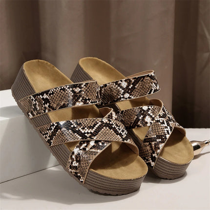 Fashionable Female Slide slippers Ladies Babouches Thick-soled Women Outdoor Flat Sandals
