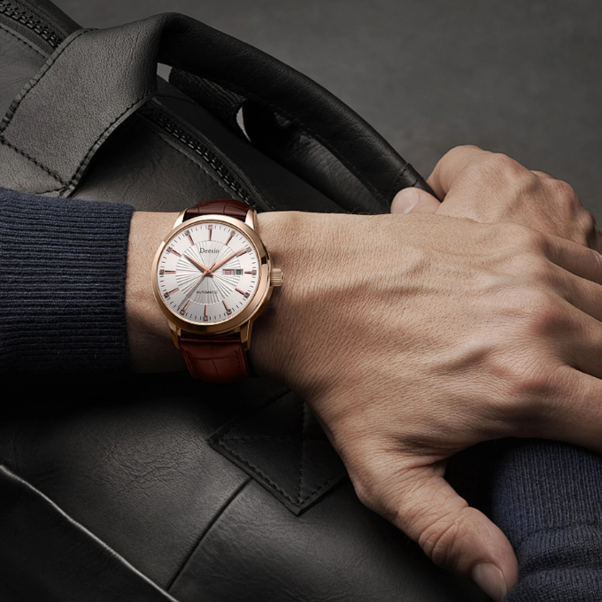 Men's Leather Watch – Deesio Classic Chronograph