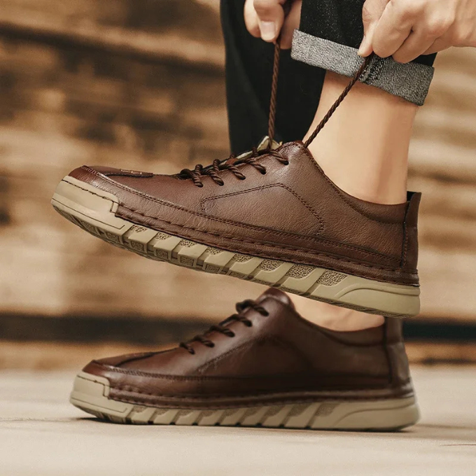 Men’s Leather Shoes – Lightweight Comfort & Grip