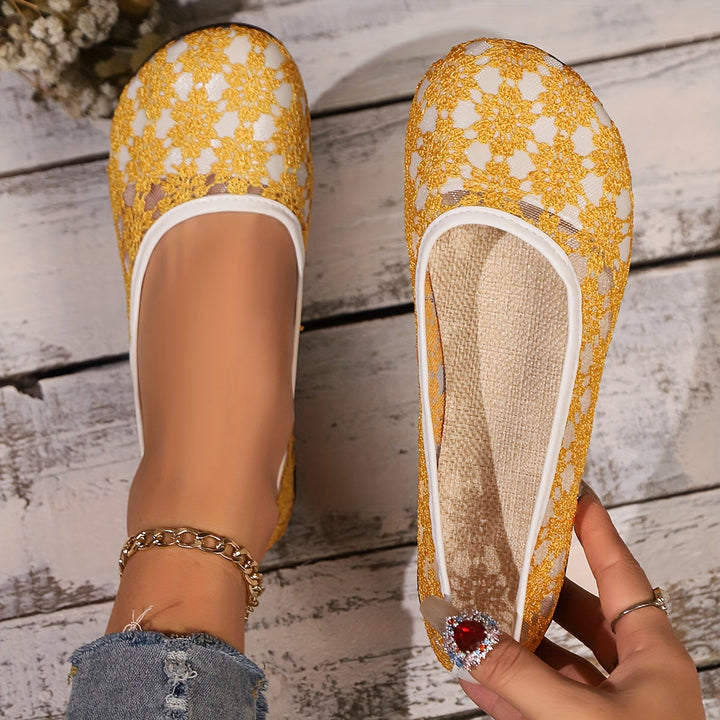 Wide Fit Shoes for Swollen Feet Women | Adjustable Slip-On Flats