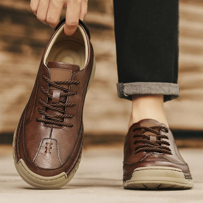Men’s Leather Shoes – Lightweight Comfort & Grip