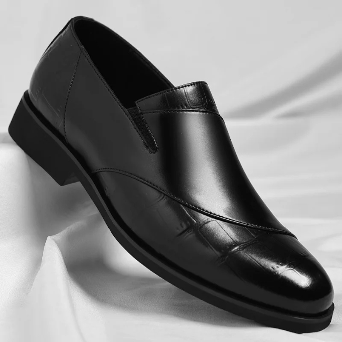 Men’s Leather Loafers – Glossy Slip-On Style