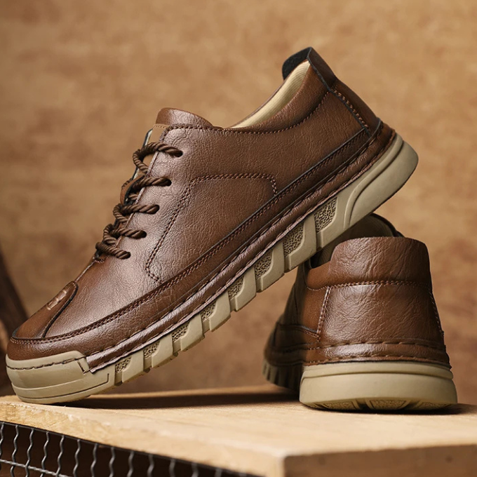 Men’s Leather Shoes – Lightweight Comfort & Grip