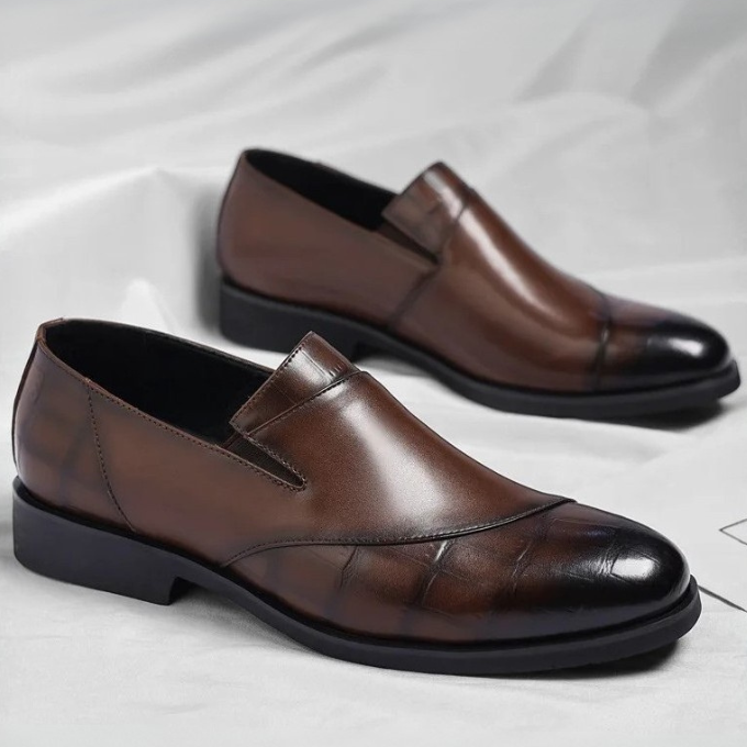 Men’s Leather Loafers – Glossy Slip-On Style