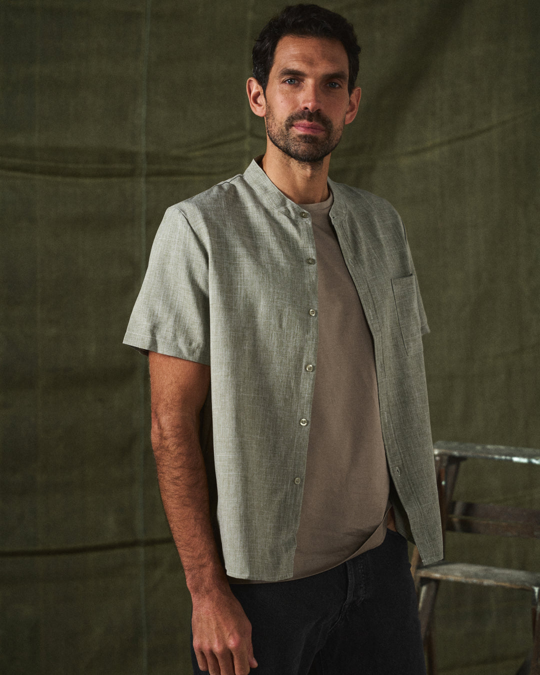 Men's Cotton-Linen Short Sleeve Shirt