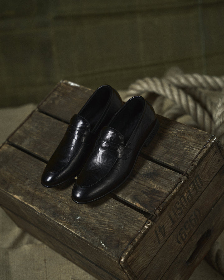 Men's Full-Grain Leather Square-Toe Loafers