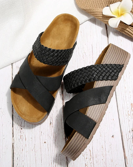 2025 Fashionable Female Slide slippers Ladies Babouches Thick-soled Women Outdoor Flat Sandals
