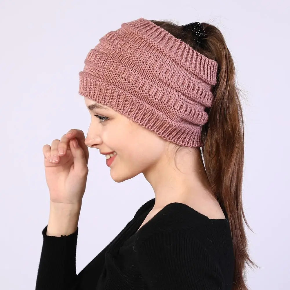 Women’s Ponytail Knitted Beanie-HighTouch