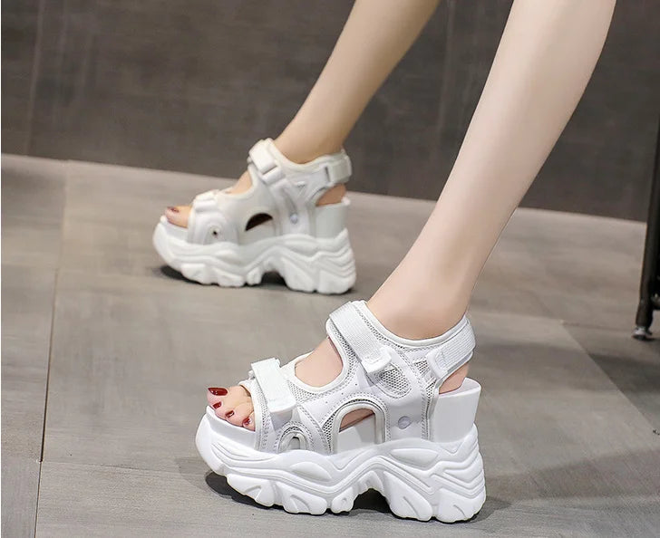 LY789 Lightweight Outdoor Sandals – Waterproof & Anti-Slip for Spring, Summer & Autumn