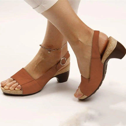 2025 Summer New Women's Shoes European Andplatform Shoe Flat Sandals Mens Sandals Slides Sandales Pour Femmes
