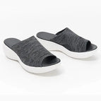 Black / 35