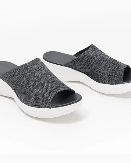 2025 New Cross-Border Plus Size Ladies Slippers Flat Bottom Summer Beach Sandals Height Increasing Open Toe Design in Stock