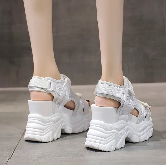 Lightweight Outdoor Sandals – Waterproof & Anti-Slip for Spring, Summer & Autumn