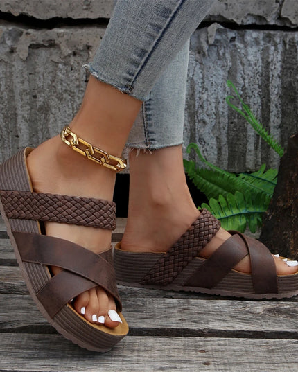 2025 Fashionable Female Slide slippers Ladies Babouches Thick-soled Women Outdoor Flat Sandals