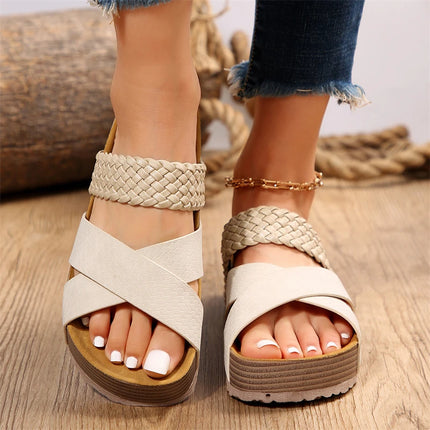 Fashionable Female Slide slippers Ladies Babouches Thick-soled Women Outdoor Flat Sandals