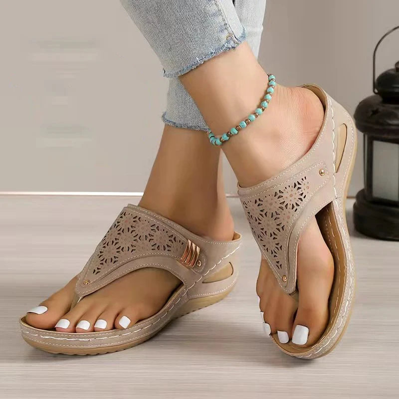 Women's Lightweight Clip Toe Wedge Sandals – Non-Slip Summer Platform Flip Flops
