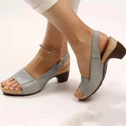 2025 Summer New Women's Shoes European Andplatform Shoe Flat Sandals Mens Sandals Slides Sandales Pour Femmes