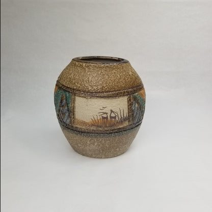 Mid-century ceramic vase - HighTouch 
