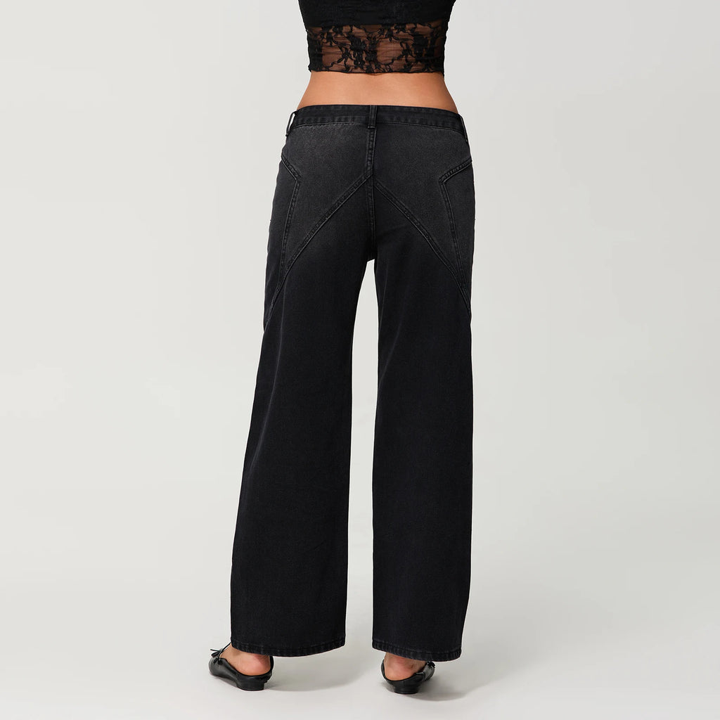 Jeans da donna a vita bassa, gamba larga e ampia in denim – Colore uniforme stile primaverile