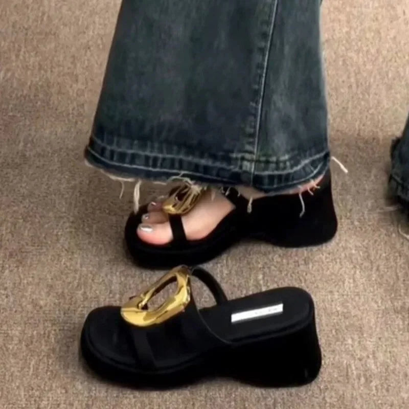 Women’s Metal-Detail Thick-Heel Platform Slides-HighTouch