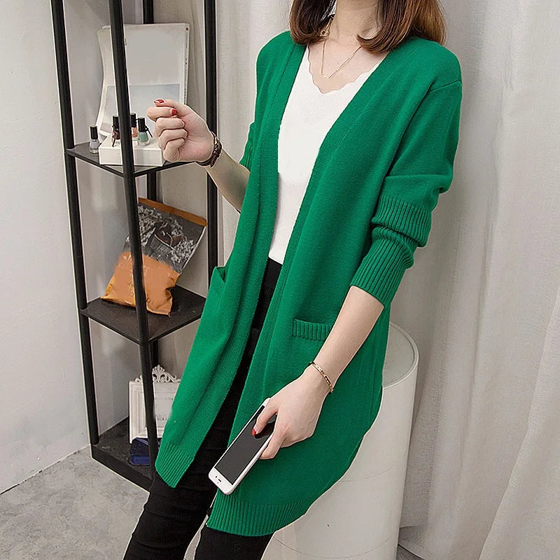 Women’s Long Winter Zipper Jacket – Elegant Street-Style Coat with Pockets