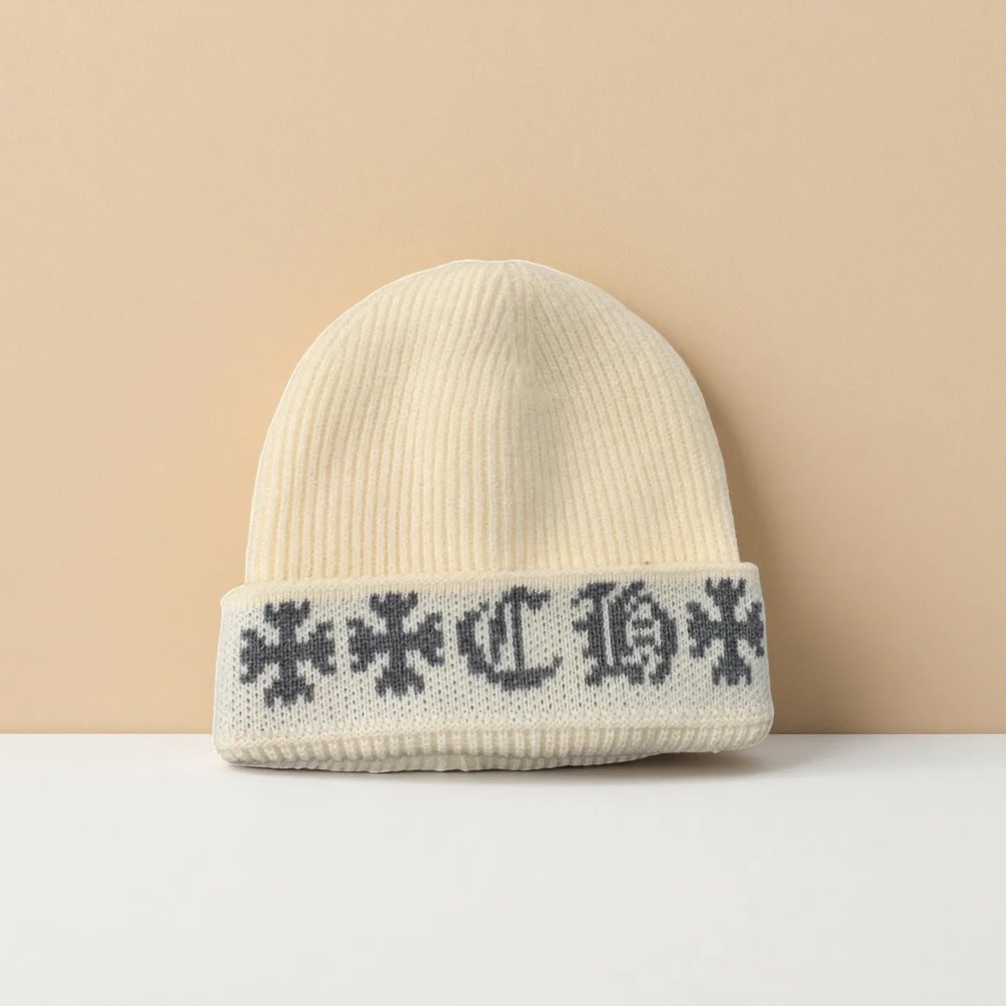 Alien Print Beanie – Soft & Warm Knit Hat for Men & Women