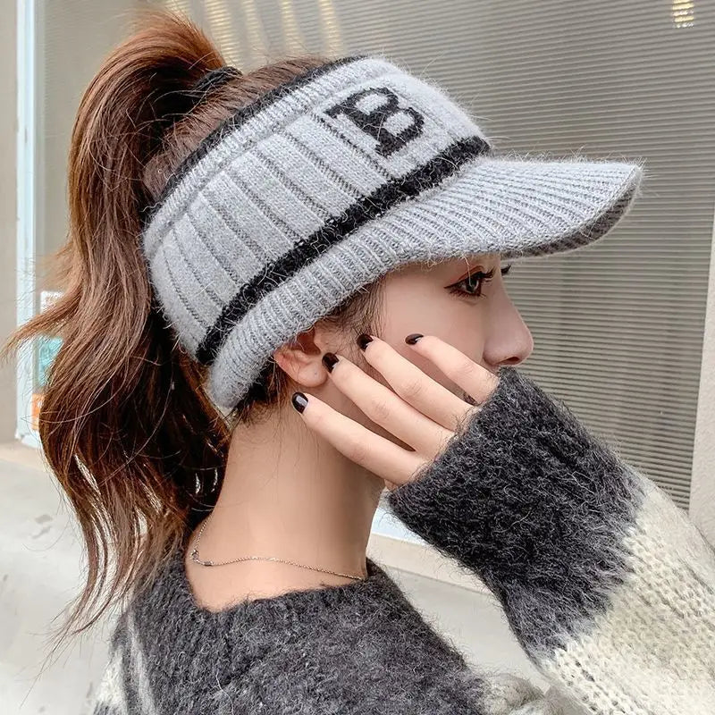 Women's Fleece-Lined Knitted Beanie