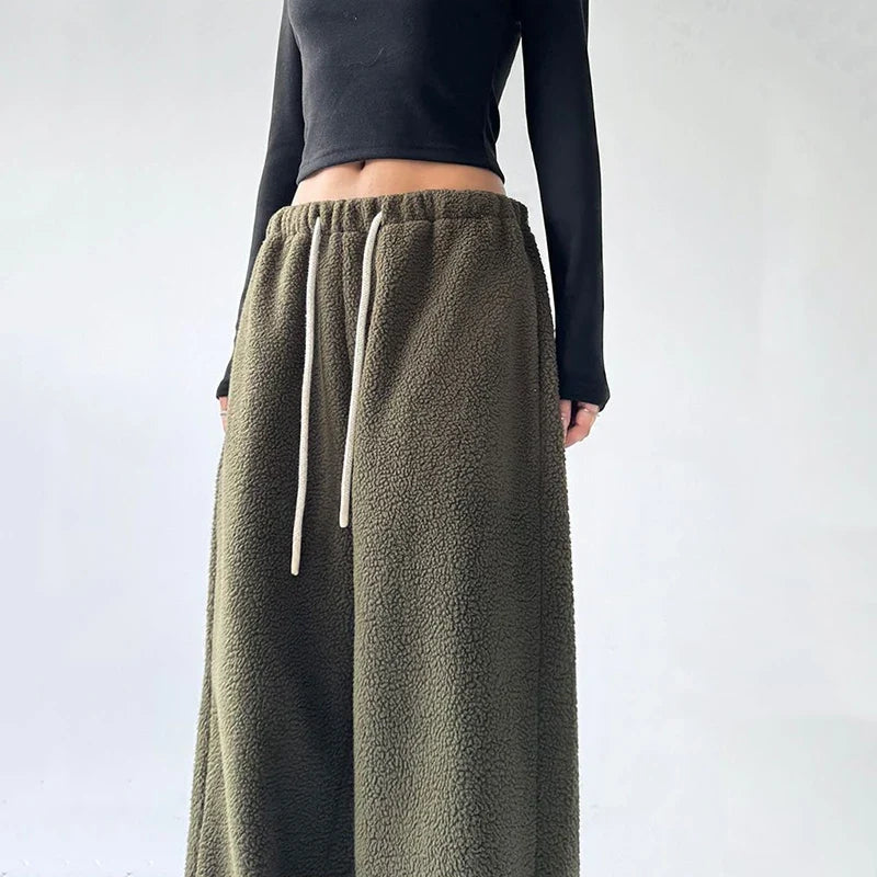 Women’s Fleece Pants with Relaxed Fit for Everyday Wear