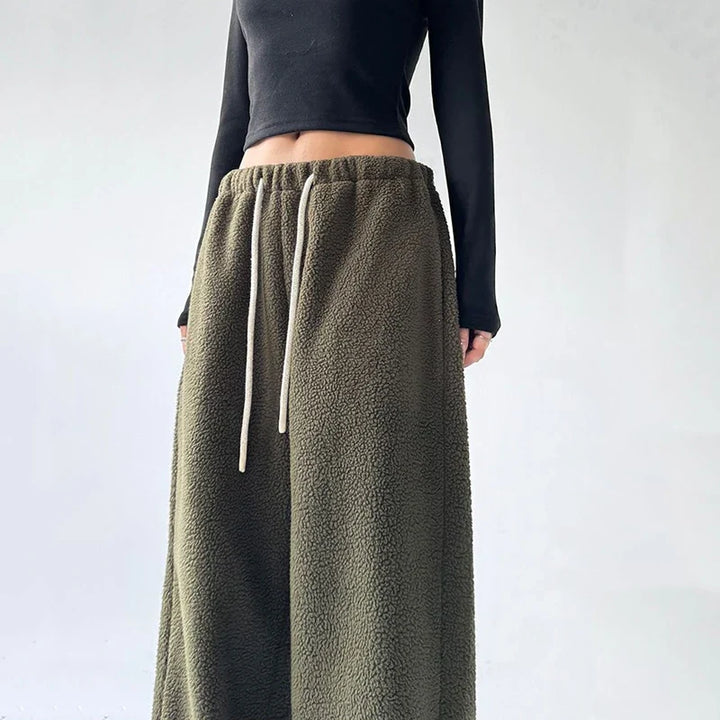 Women’s Fleece Pants with Relaxed Fit for Everyday Wear