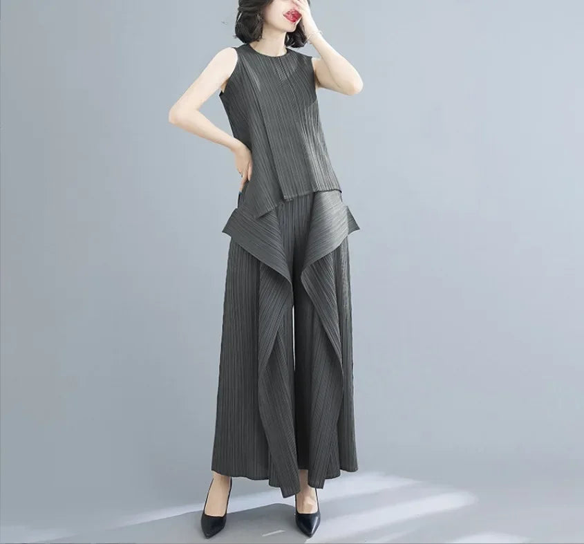 Tri-Crepe Pleated Slimming Mermaid Pants for Women Elegant & Trendy-HighTouch