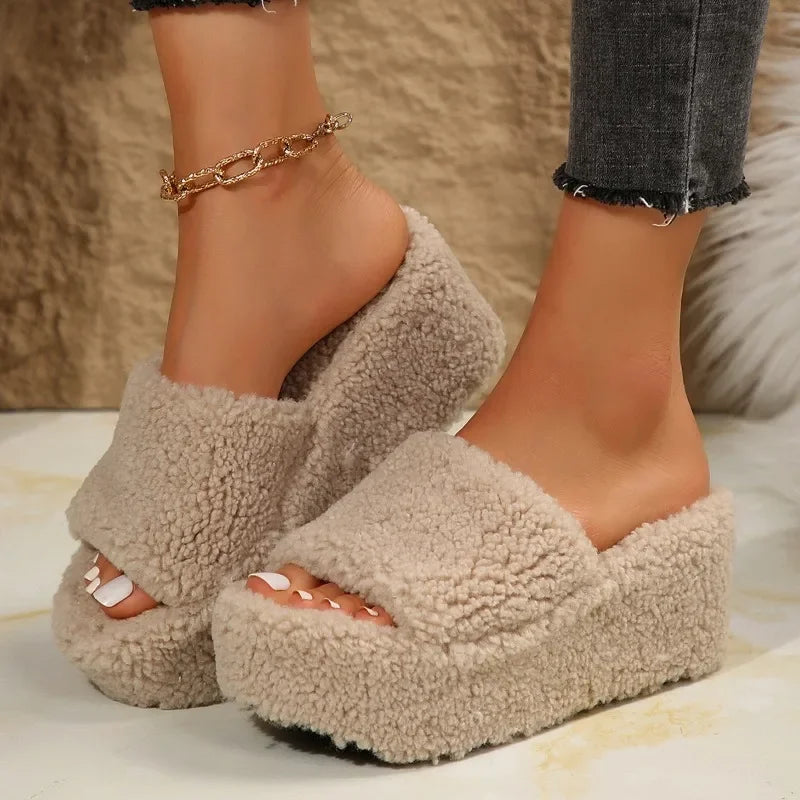 Women's Sherpa Platform Slippers – Plush Warm & Cushioned