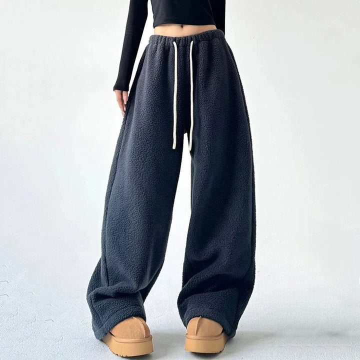 Women’s Fleece Pants with Relaxed Fit for Everyday Wear