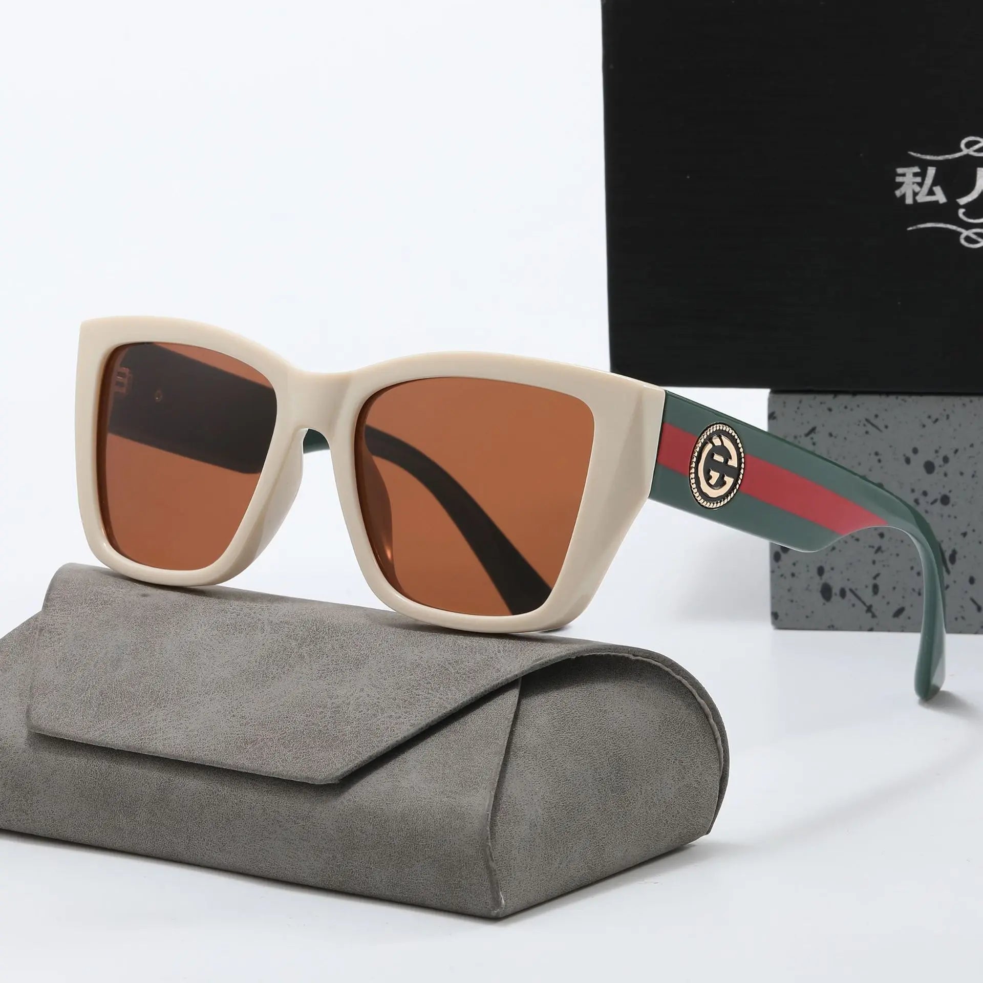 Occhiali da sole vintage grandi a forma di poligono quadrato