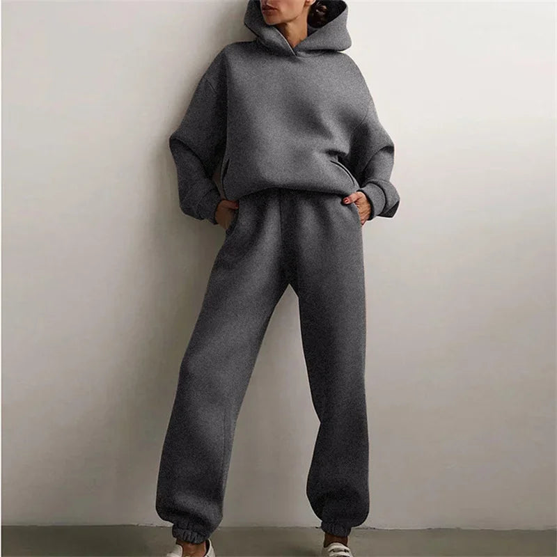 Women’s Soft Two-Piece Lounge Set with Relaxed Fit