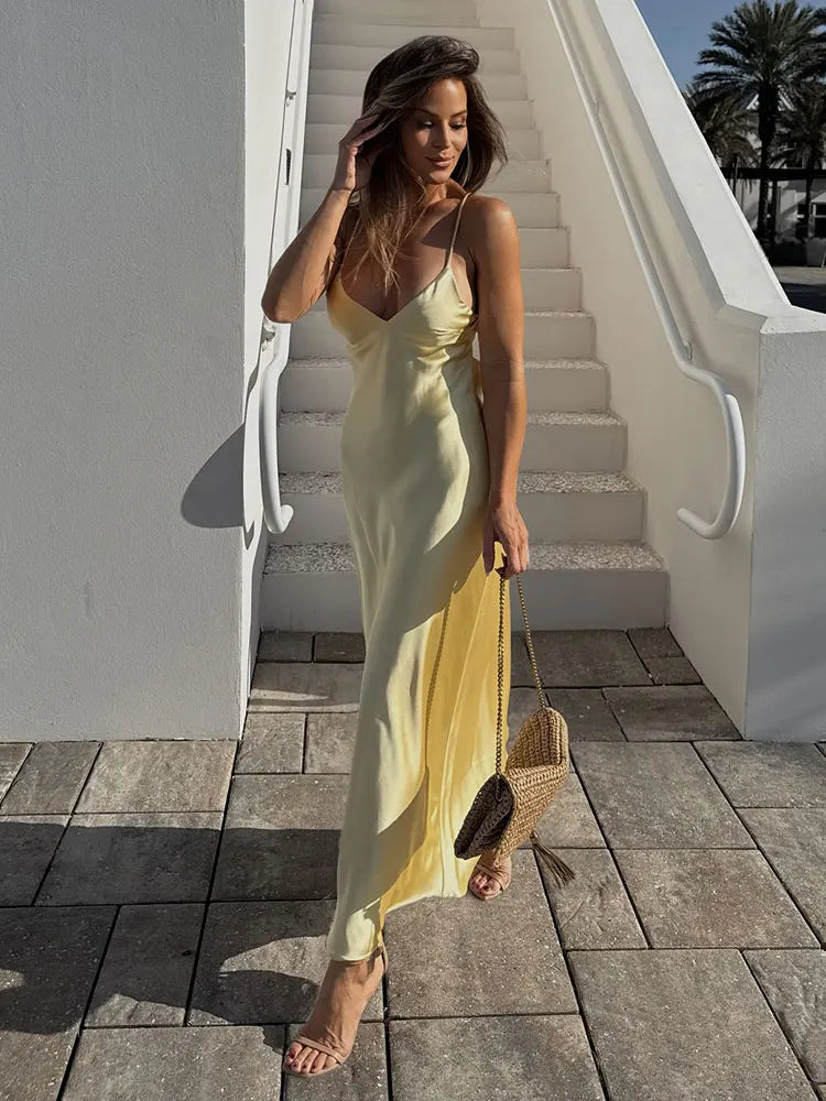 V‑Neck Sling Maxi Dress – Elegant Loose Fit Summer Dress