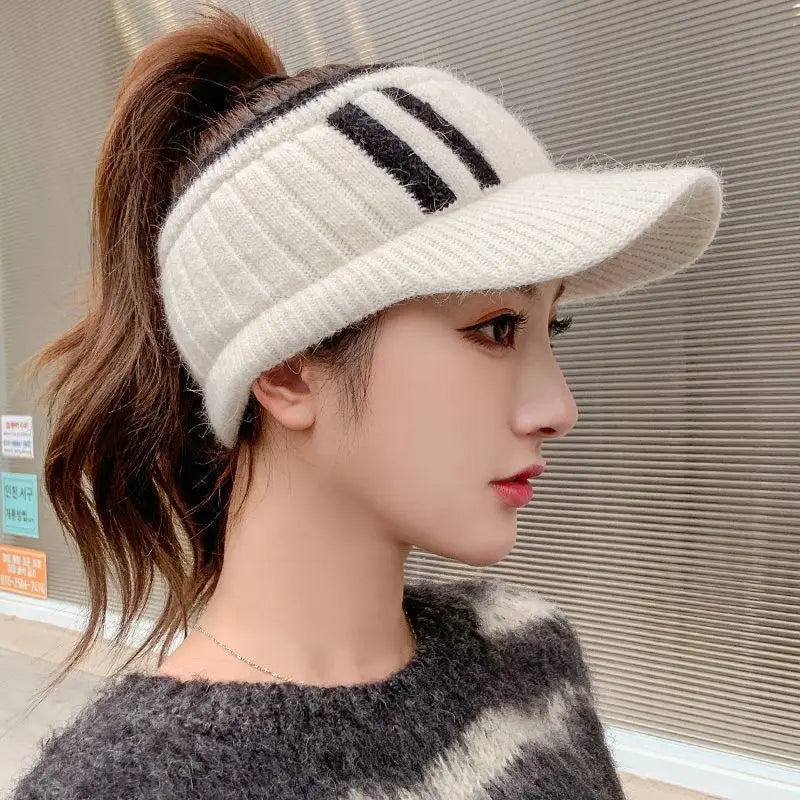 Women's Fleece-Lined Knitted Beanie