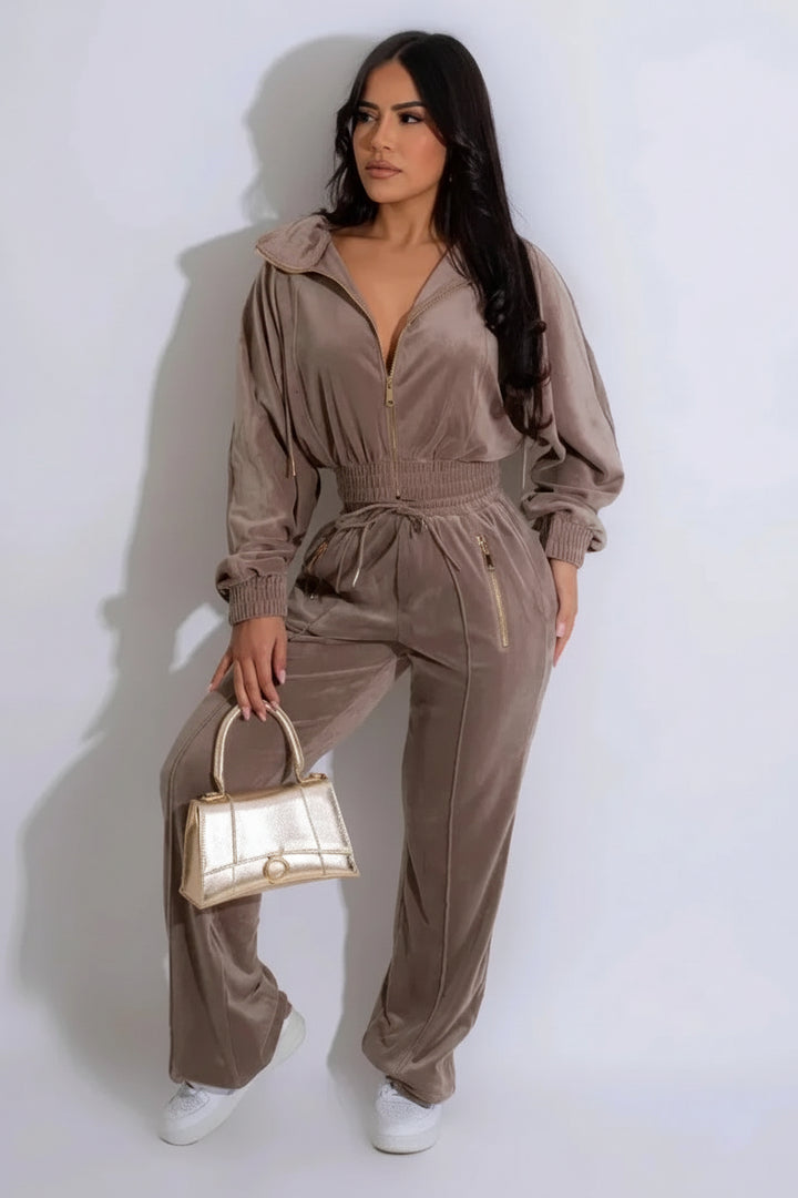 Women’s Velvet 2-Piece Tracksuit-HighTouch